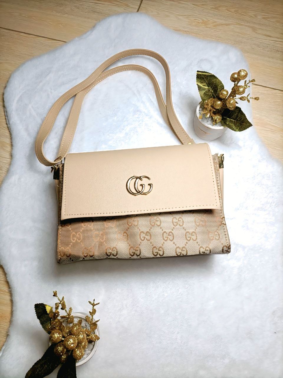 حقيبة نسائية عصرية 2025