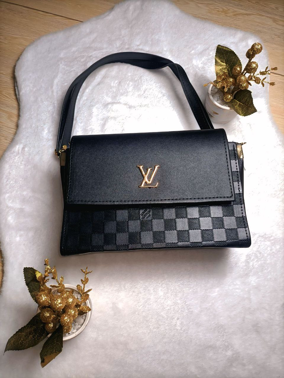 حقيبة نسائية عصرية 2025